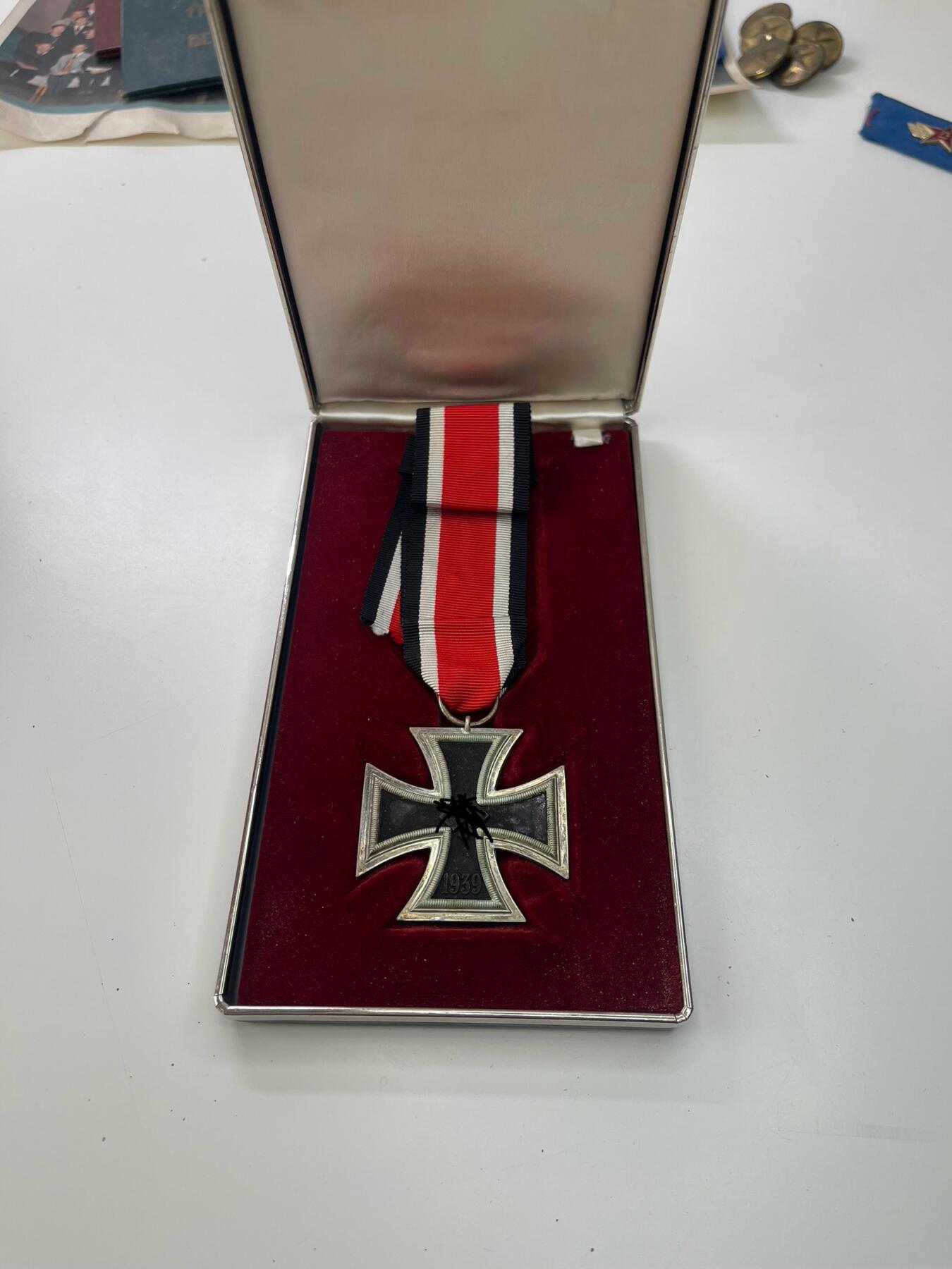 新时代收藏徽章红藏拍卖(第三十场)  徽章纸品证书杂项