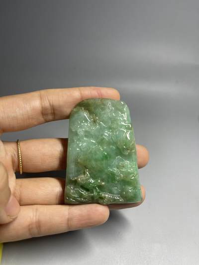 喵了个咪的第二期玉器杂项拍卖 - 天然翡翠山水牌