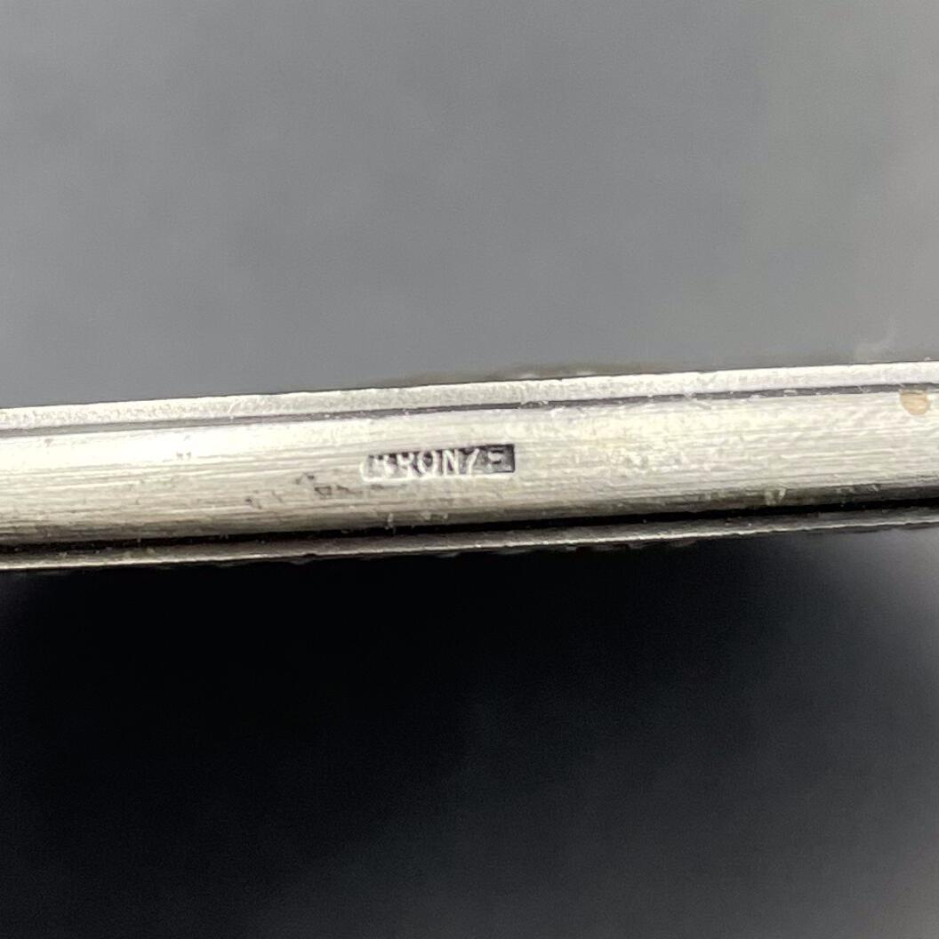 「木头集藏」章牌专场-第67场 Santucci~儿童与葡萄镀银大铜章（留边），直径：80 mm，196.8g，边铭：BRONZE，保留了额外的边缘，属于限量留边款。