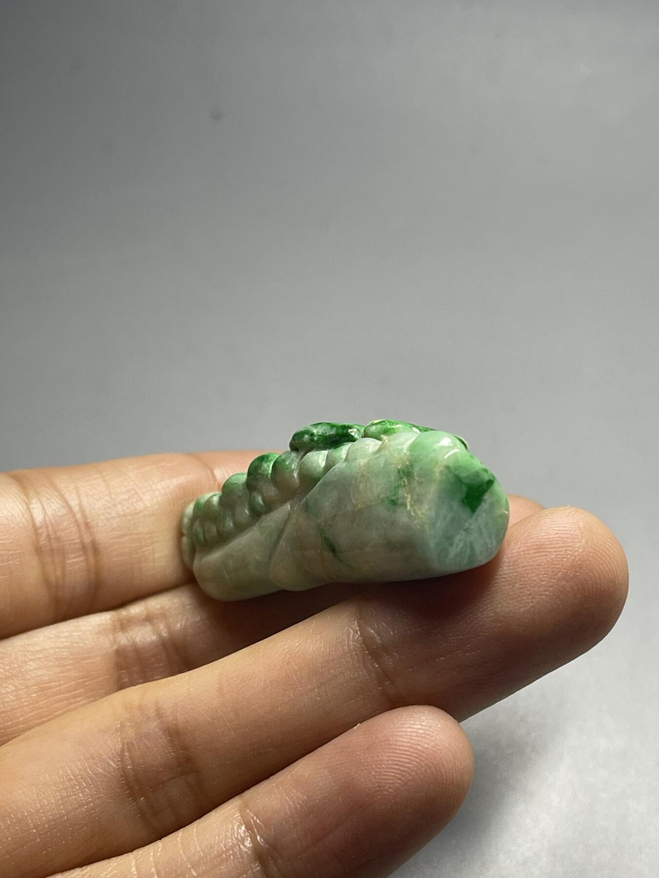 喵了个咪的第二期玉器杂项拍卖 天然翡翠挂件