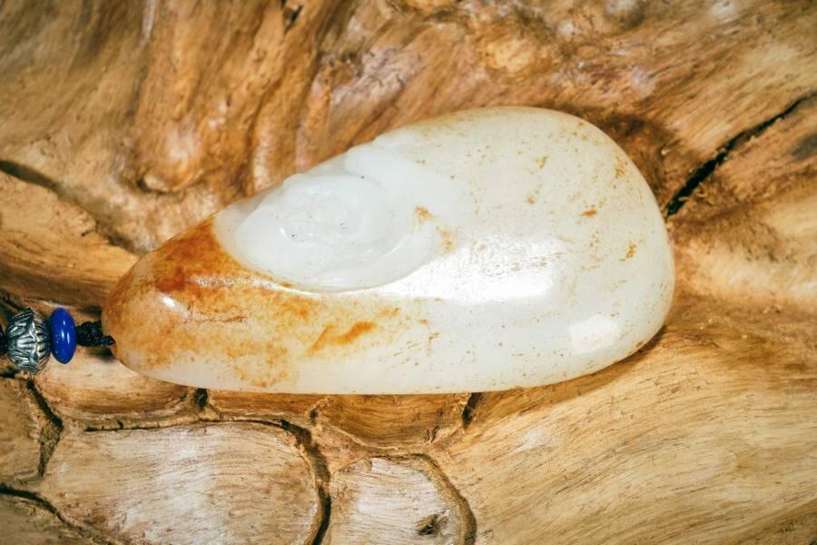 上海都达杂项专场十二（全场包邮】 和田玉籽料洒金皮精雕《笑口常开》挂件89-16