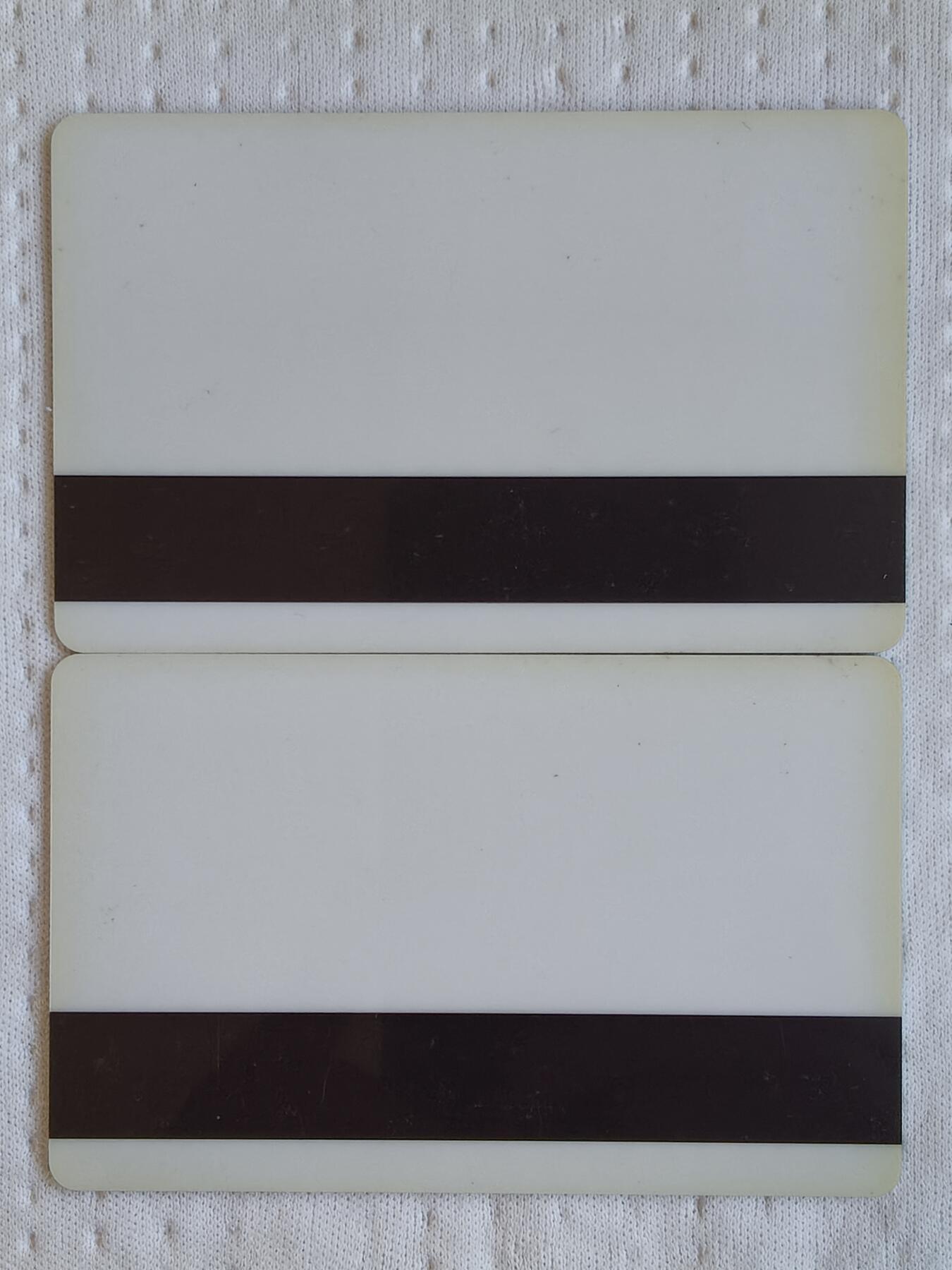 易卡拍卖第74期 丹江口太科开通卡。（ 总的发行量仅1200套，其中再版1000套。该套卡为再版〈光亮版〉非常非常希少）太科卡。品相如图所示！