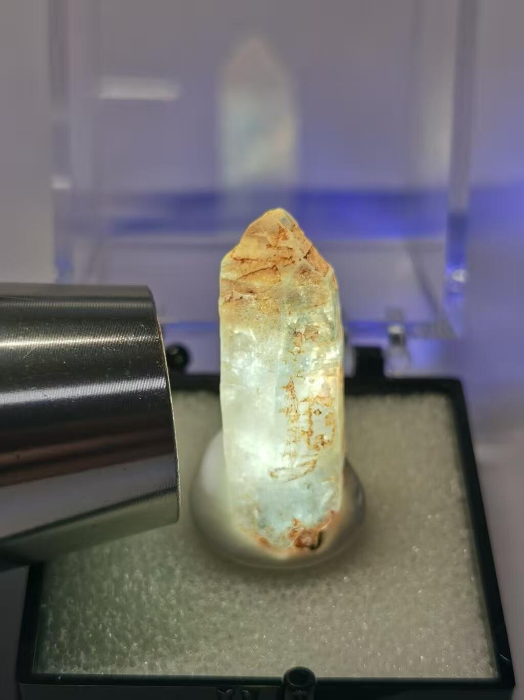 七河·世界币章矿标杂件每周小拍（总第36期）（周一结标） 藏家出品 X738（1）马达加斯加红泥油胆水晶原石 盒子矿 本件拍品由合作藏家邮寄