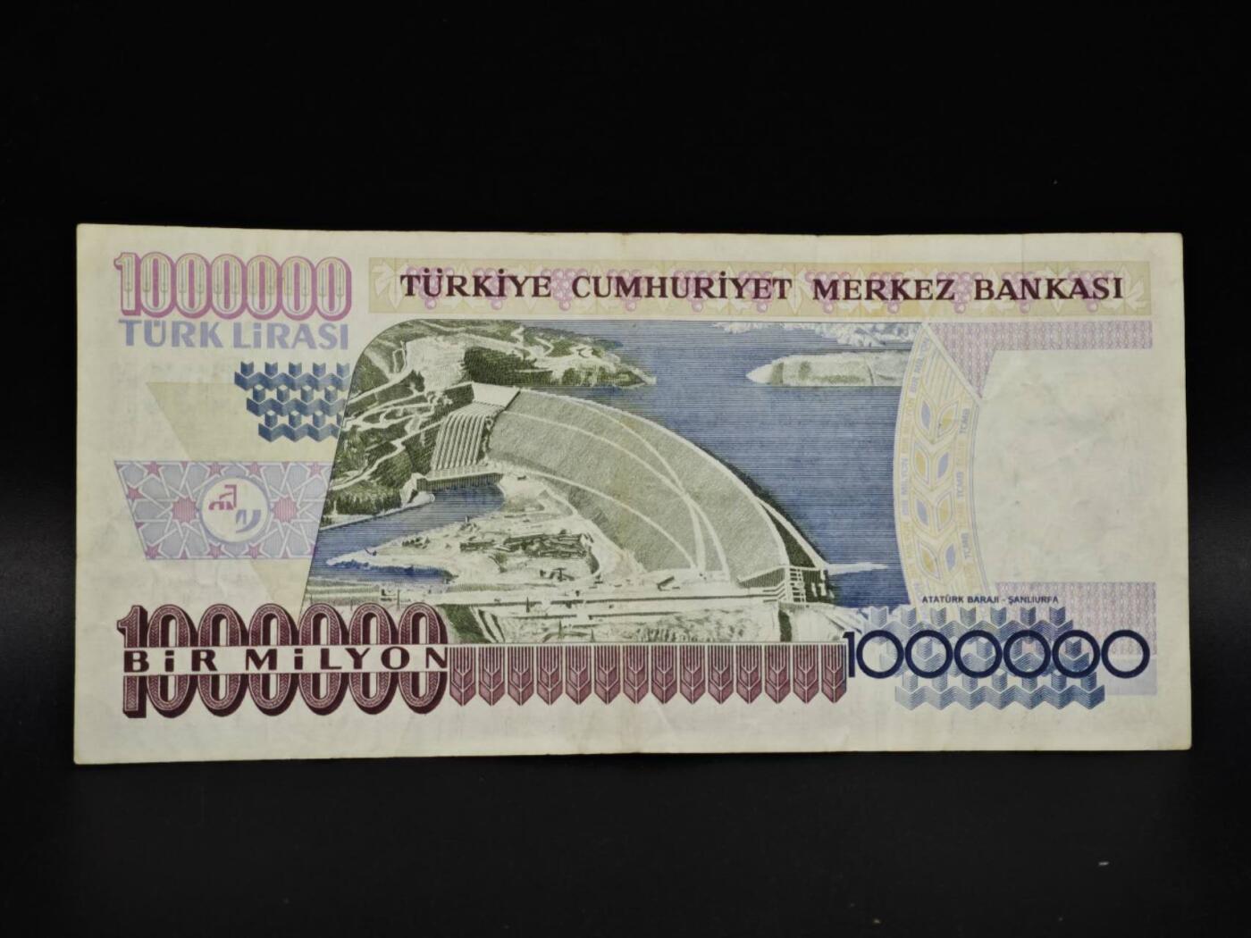 【淘币小摊】实时拍第八百五十六拍   无佣金福利纸币场   满百包邮可预留二周 每周一统一发货   土耳其1000000里拉纸币【有折】