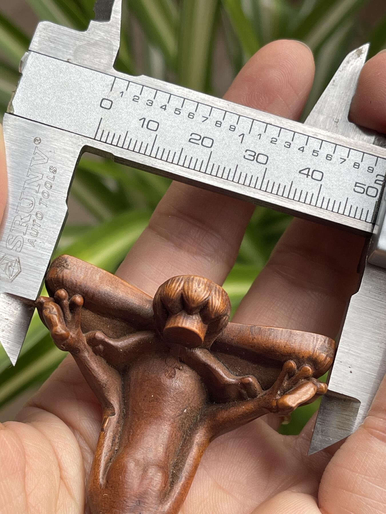 喵了个咪的第三期木器杂项小摆件拍卖 黄杨木呱呱来财