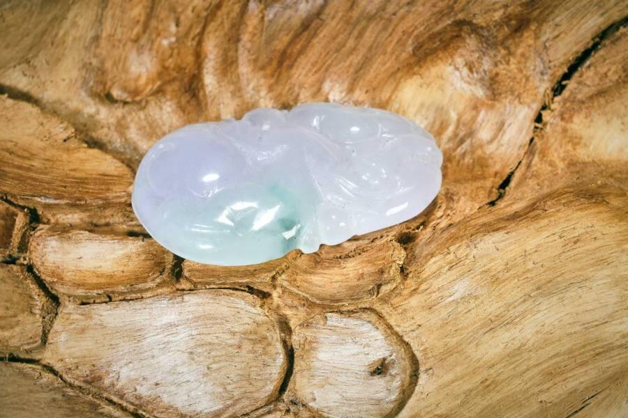 上海都达杂项专场十二（全场包邮】 天然紫罗兰飘绿翡翠（A货）精雕《如意貔貅》挂件89-9