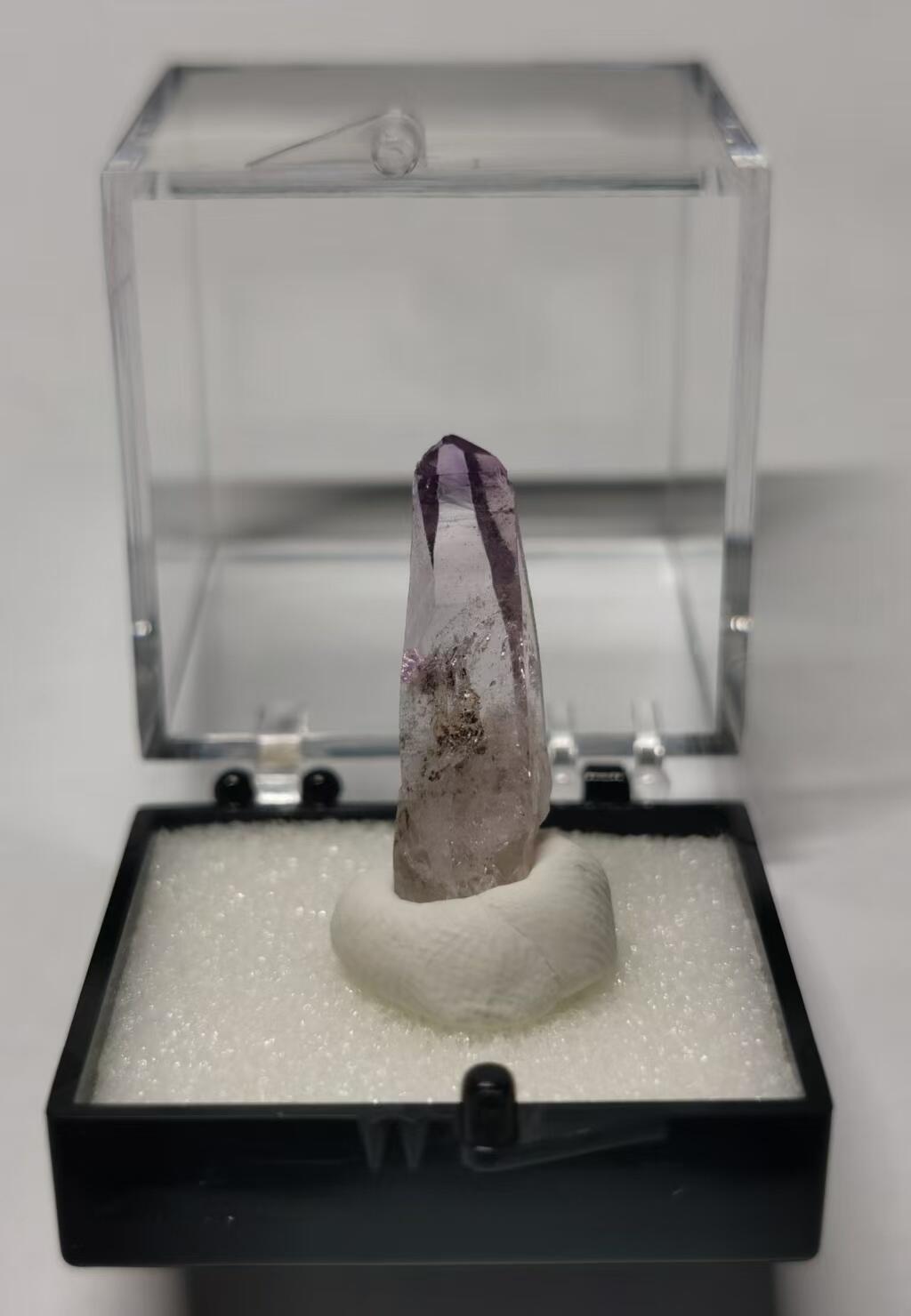 七河·世界币章矿标杂件每周小拍（总第36期）（周一结标） 藏家出品X674（3） 墨西哥克鲁兹水晶矿标 盒子矿 本件拍品由合作藏家负责邮寄