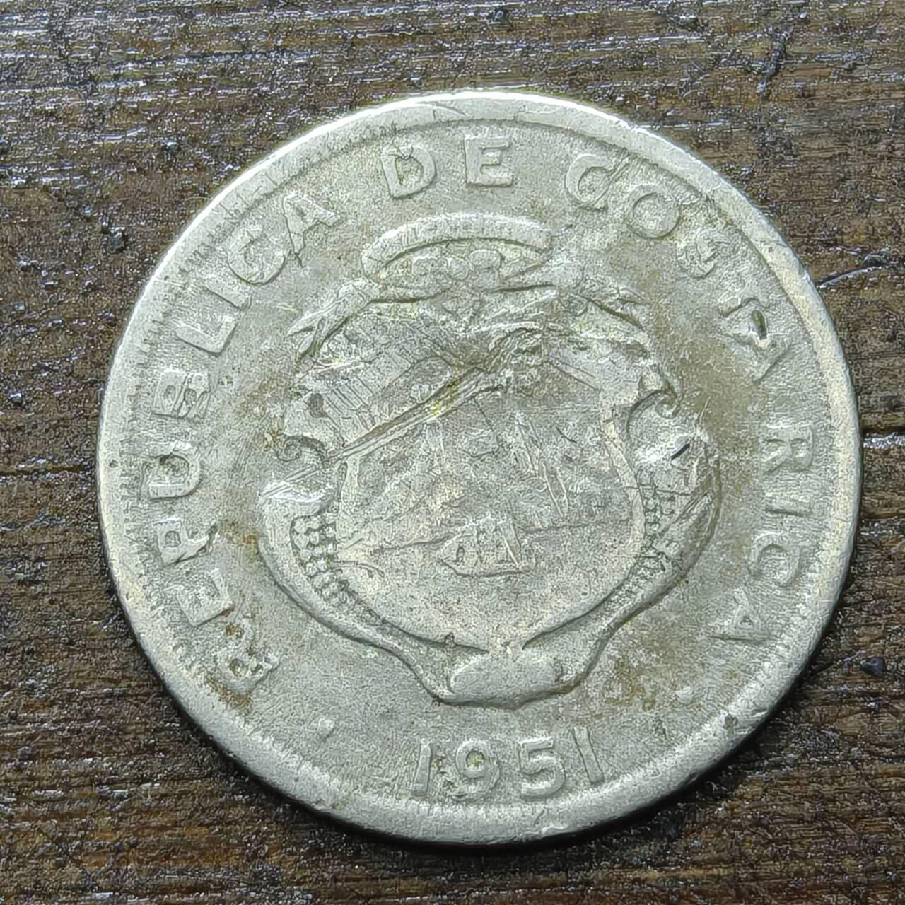 【铜匠收藏】★第142★散币专场 不寄存，30包邮。不满30元，支付5元运费。《接受代拍 代送NGC评级》 95【无寄存】1951年 哥斯达黎加 5科朗 波阿斯火山