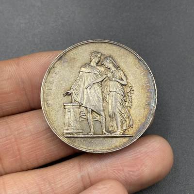 「木头集藏」章牌专场-第67场 - 法国婚礼纪念银章，直径：33.5 mm，16 g，边铭：手指 ARGENT （1845-1860年）