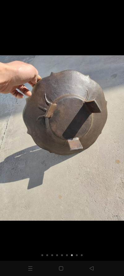 铁制  莲花状 三足火盆  火炉 带寿字篦子   品相一流  全品 直径32 高16 - 铁制  莲花状 三足火盆  火炉 带寿字篦子   品相一流  全品 直径32 高16