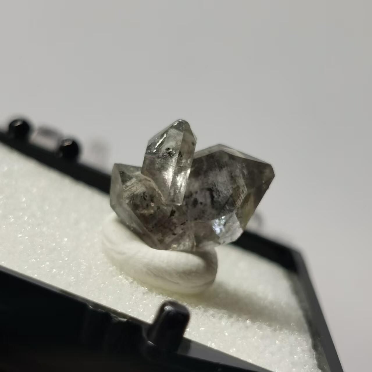 七河·世界币章矿标杂件每周小拍（总第36期）（周一结标） 藏家出品 X733 云贵闪灵水晶原石水晶花 盒子矿 本件拍品由合作藏家邮寄