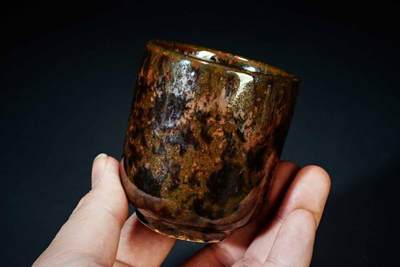 上海都达杂项专场90【全场包邮】  陨石杯子一对89-4