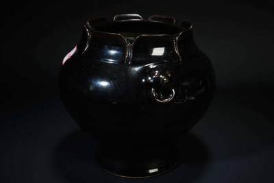 上海都达杂项专场十二（全场包邮】 - 乌金釉莲花口兽耳尊83-63