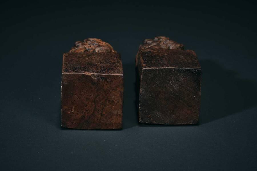 上海都达杂项专场十二（全场包邮】 黑檀木精雕《唐狮》摆件 一对83-87