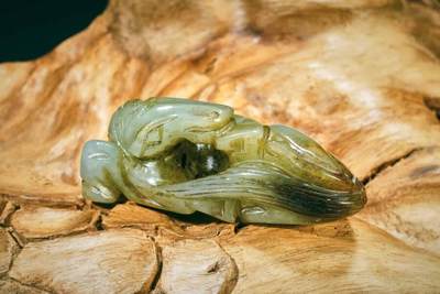 上海都达杂项专场十二（全场包邮】 - 和田古玉马上有钱手把件89-21