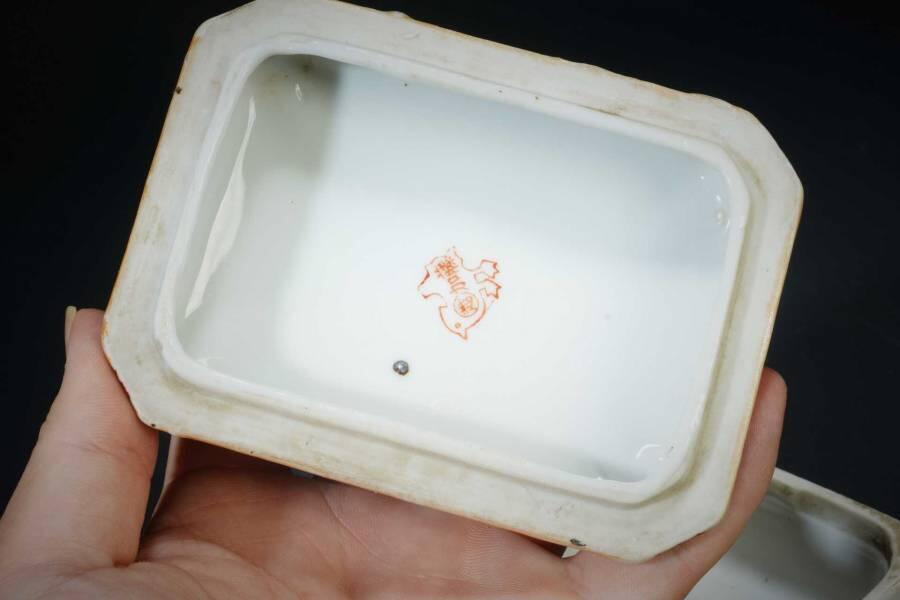 上海都达杂项专场十二（全场包邮】 粉彩花卉肥皂盒83-57