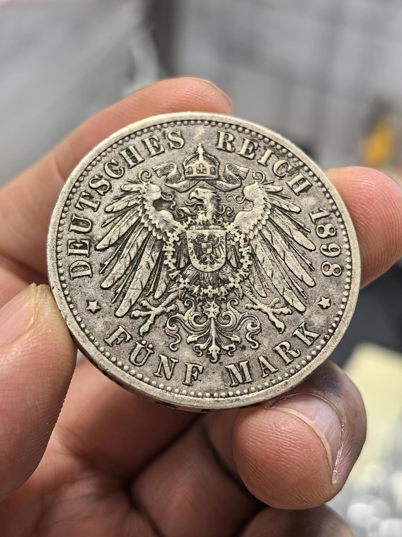 博洋堂世界钱币拍卖第159期（全场包邮） 德国普鲁士1898威廉二世5马克大银币，滴水未下，流通美品，老五彩包浆老味道，银价送拍时快620了