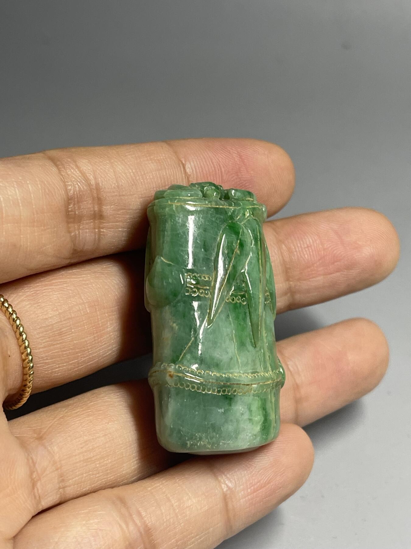 喵了个咪的第二期玉器杂项拍卖 天然翡翠节节高升