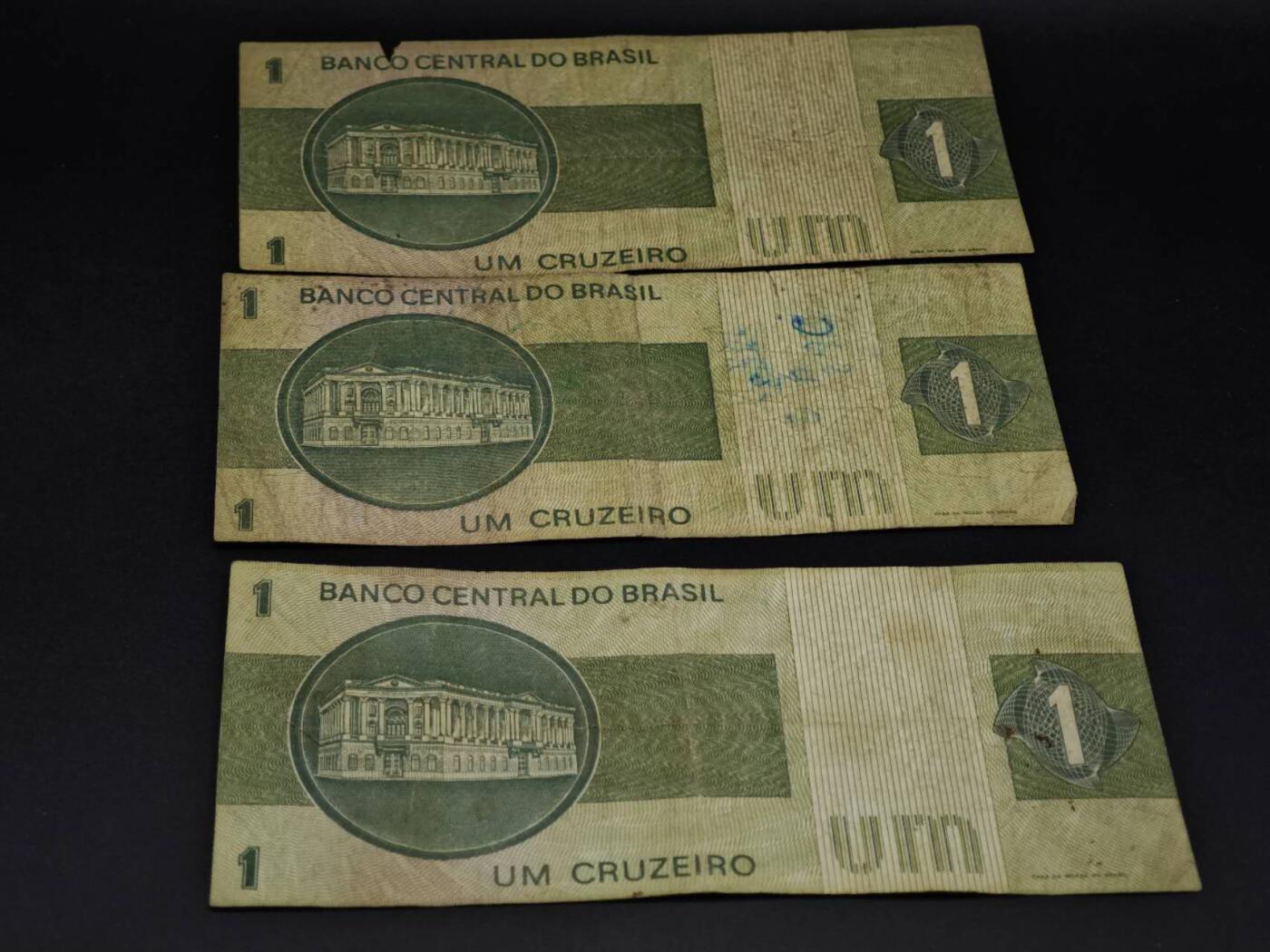 【淘币小摊】实时拍第八百五十六拍   无佣金福利纸币场   满百包邮可预留二周 每周一统一发货   巴西1克鲁塞罗纸币3张【有折】