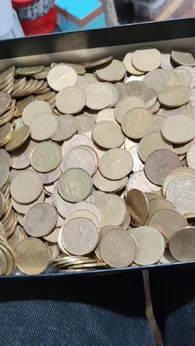 加拿大1987-1989年1元 潜鸟 11边形 镍镀青铜币 26.5mm随机发