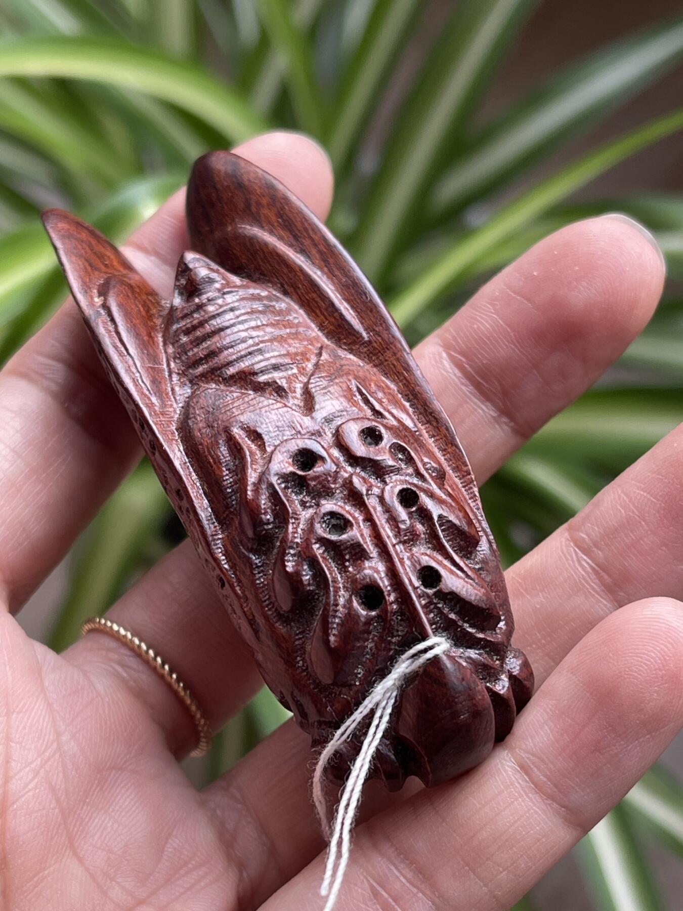 喵了个咪的第三期木器杂项小摆件拍卖 红酸枝一鸣惊人