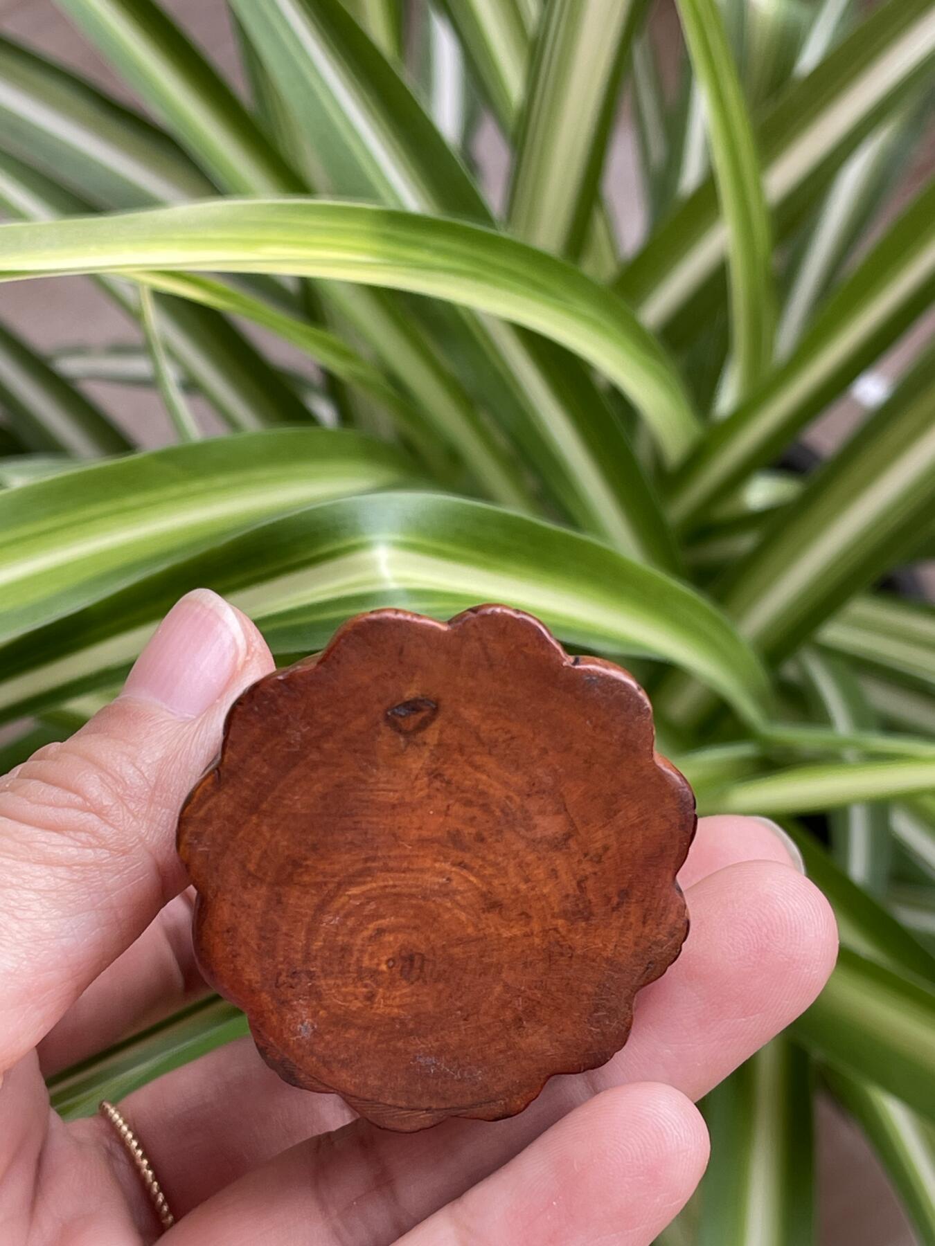 喵了个咪的第三期木器杂项小摆件拍卖 黄杨木Q版观音