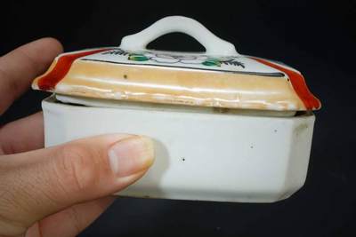 上海都达杂项专场90【全场包邮】  粉彩花卉肥皂盒83-57