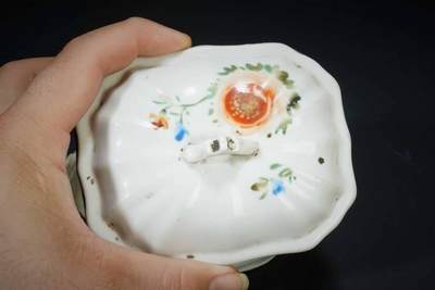 上海都达杂项专场90【全场包邮】  粉彩花卉香皂盒83-56