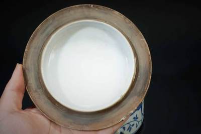 上海都达杂项专场90【全场包邮】  青花花鸟纹三足盖罐83-60