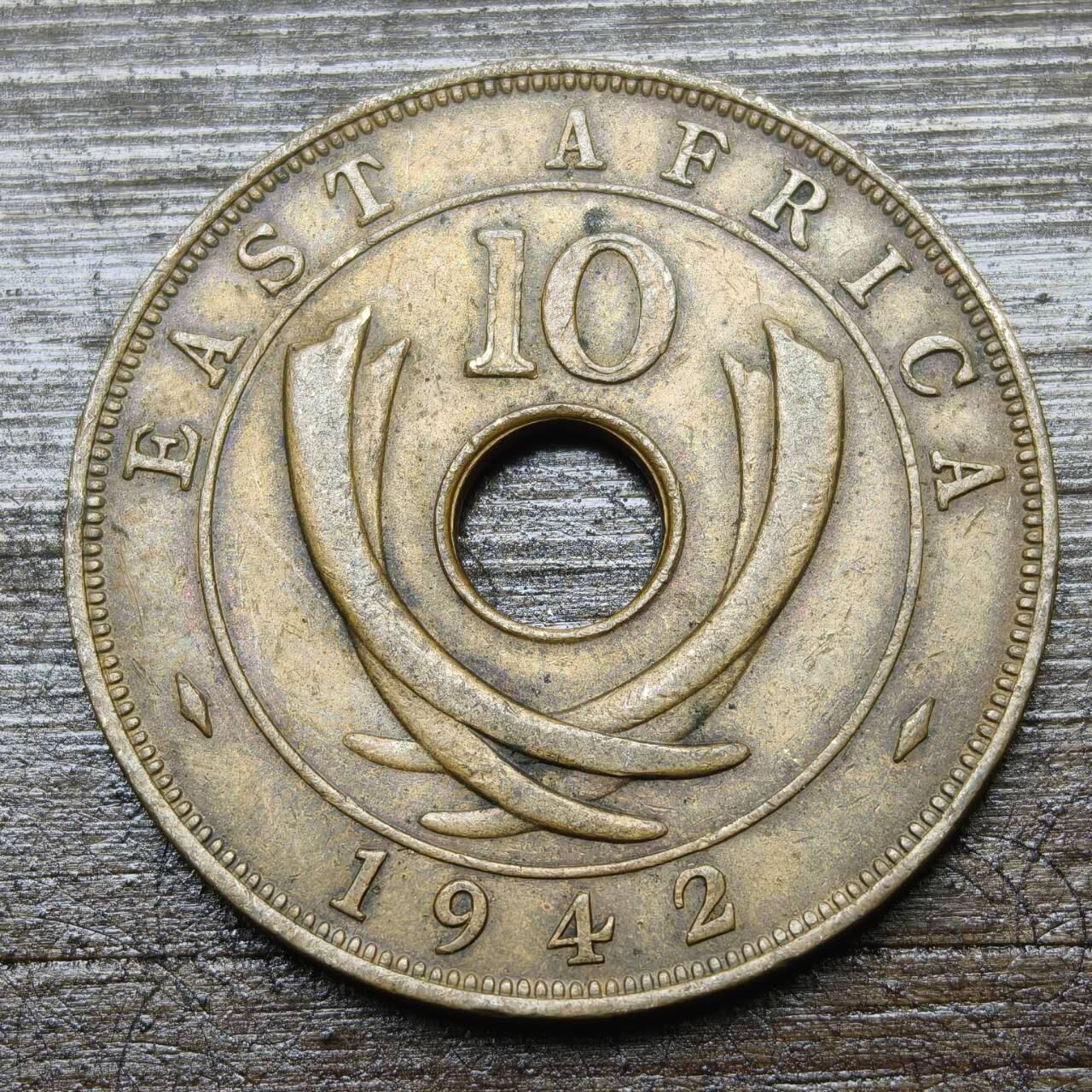 【铜匠收藏】★第142★散币专场 不寄存，30包邮。不满30元，支付5元运费。《接受代拍 代送NGC评级》 49【无寄存】英属东非 1942年 10分 乔治六世 铜币