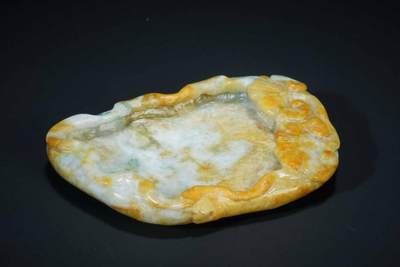 上海都达杂项专场十二（全场包邮】 - 天然翡翠（A货）灵芝莲花笔洗83-76