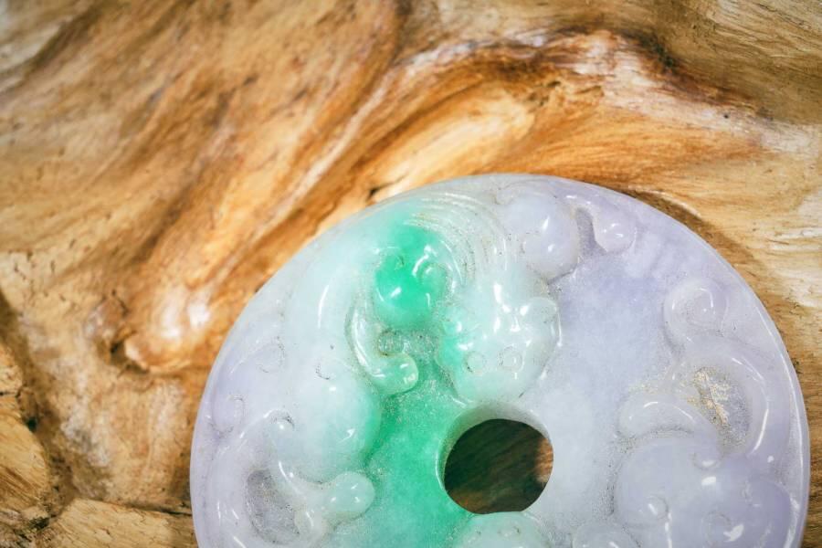 上海都达杂项专场十二（全场包邮】 天然紫罗兰飘绿翡翠（A货）精雕《螭龙玉璧》挂件89-8