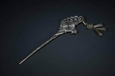 上海都达杂项专场十二（全场包邮】 - 镀银镶嵌和田玉发簪83-250