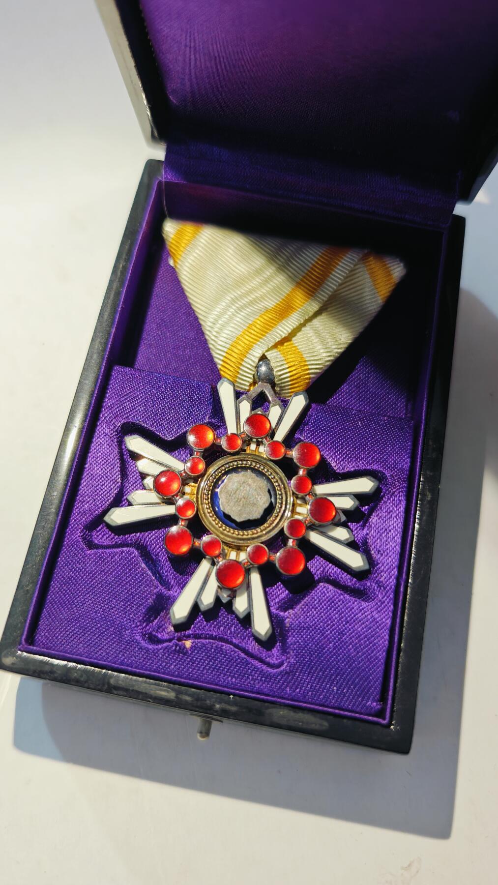 东亚勋章徽章主题拍卖7（80件）