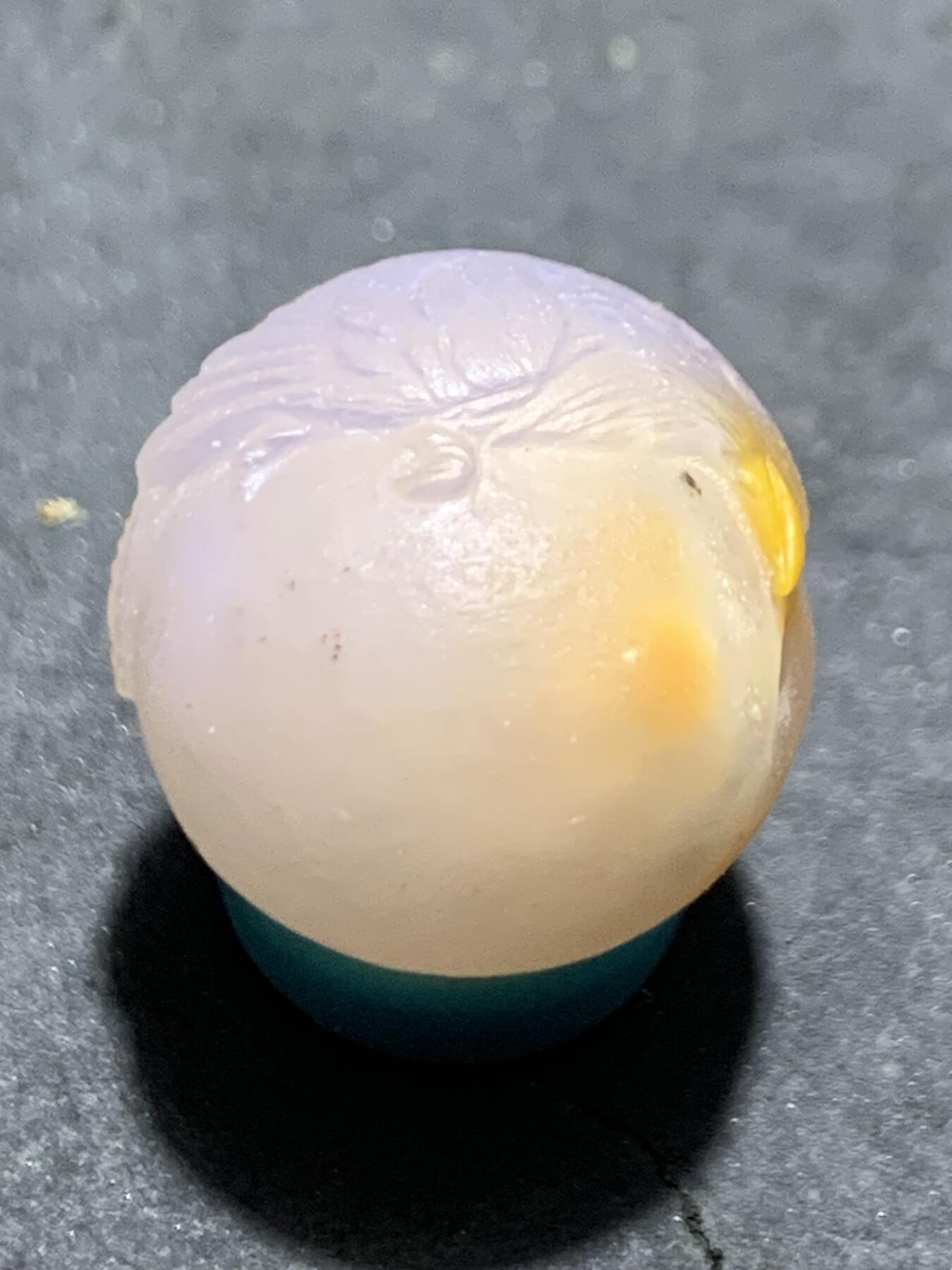 精美冰飘亚光战国红玛瑙手工俏色巧雕喜鹊报喜随形珠一个