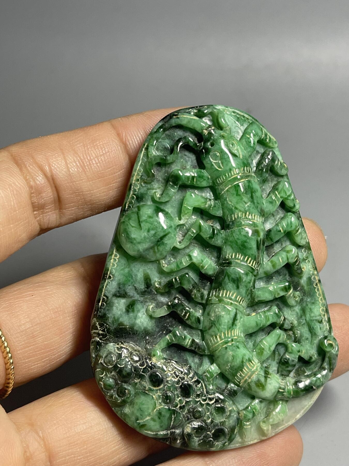 喵了个咪的第二期玉器杂项拍卖 天然翡翠挂件