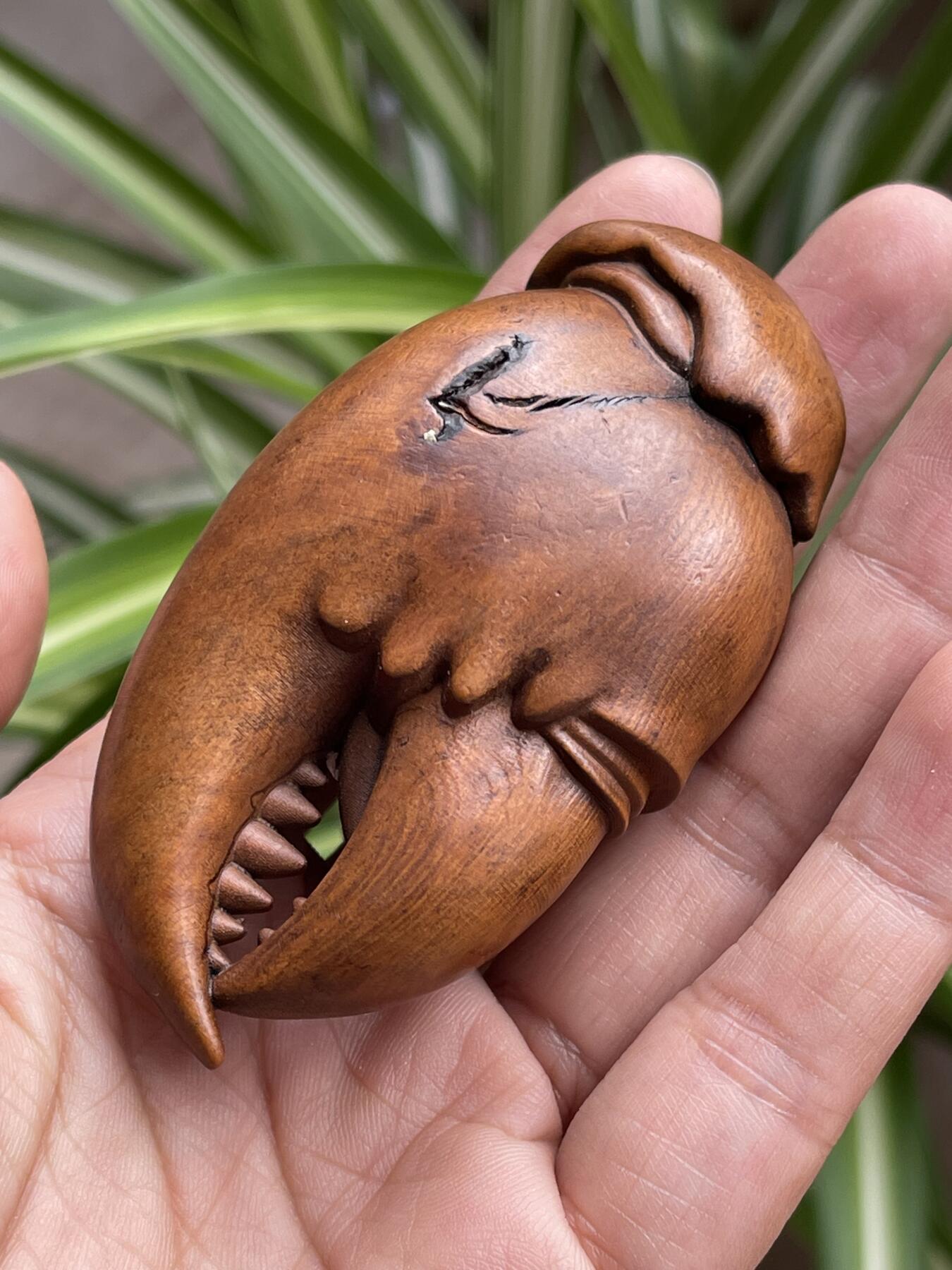 喵了个咪的第三期木器杂项小摆件拍卖 黄杨木蟹钳手