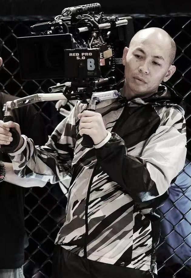 零元拍：导演林超贤和男主角谢霆锋双亲签《逆战》英皇娱乐正版DVD