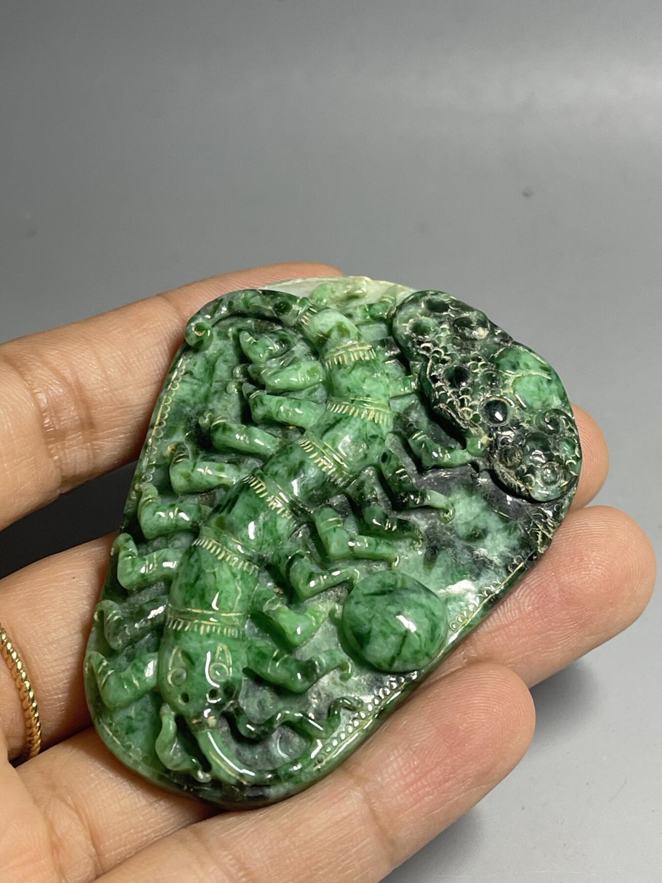 喵了个咪的第二期玉器杂项拍卖 天然翡翠挂件