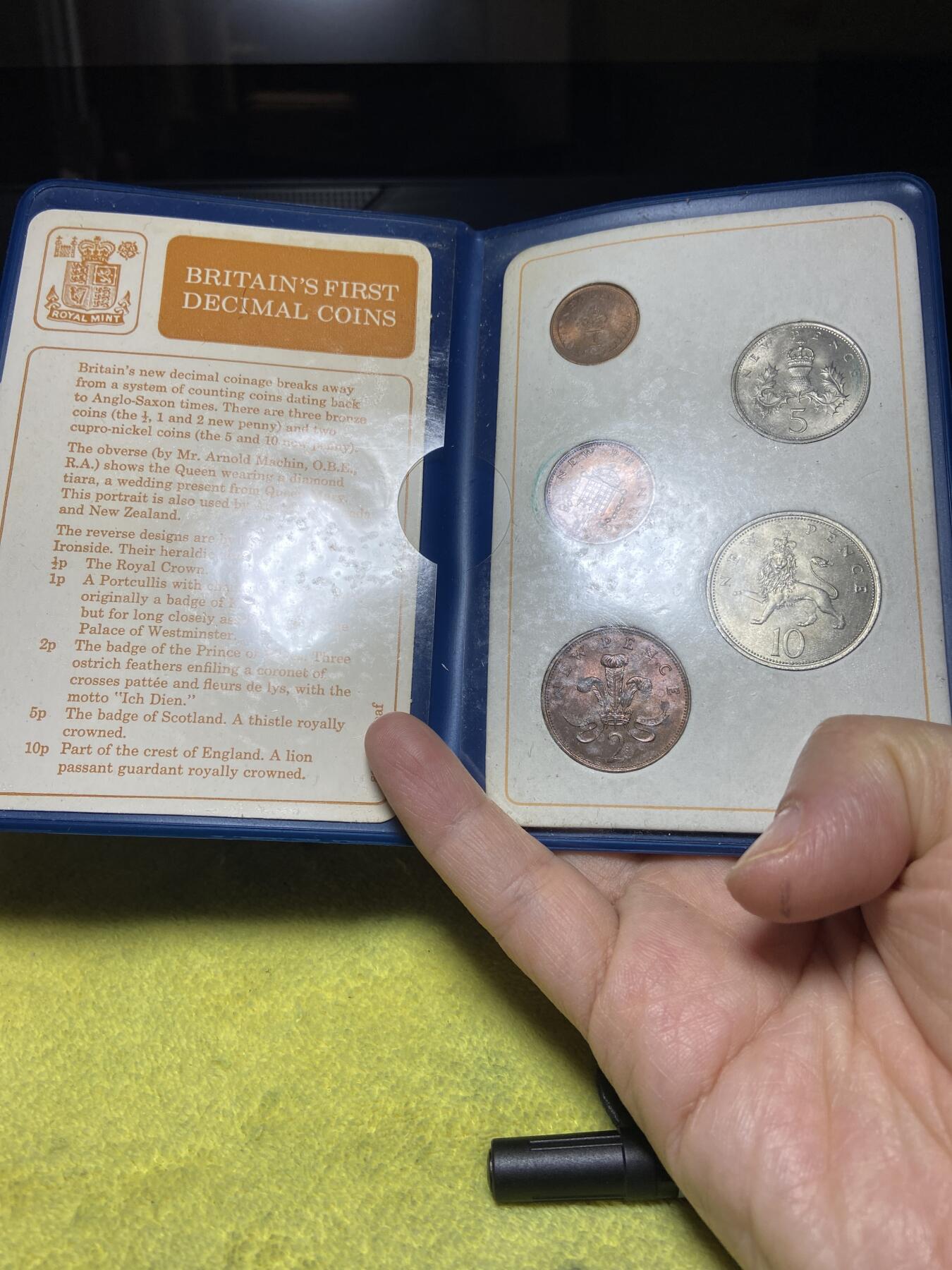 2026年第十六场(总第一百八十五场）外国好品散币场(免佣金) 英国🇬🇧十进制第一版首发年原册5枚套币