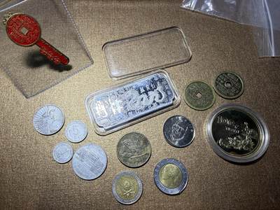 CSIS-GREAT评级精品钱币拍卖第三百三十期 - 一对零散币章 如图