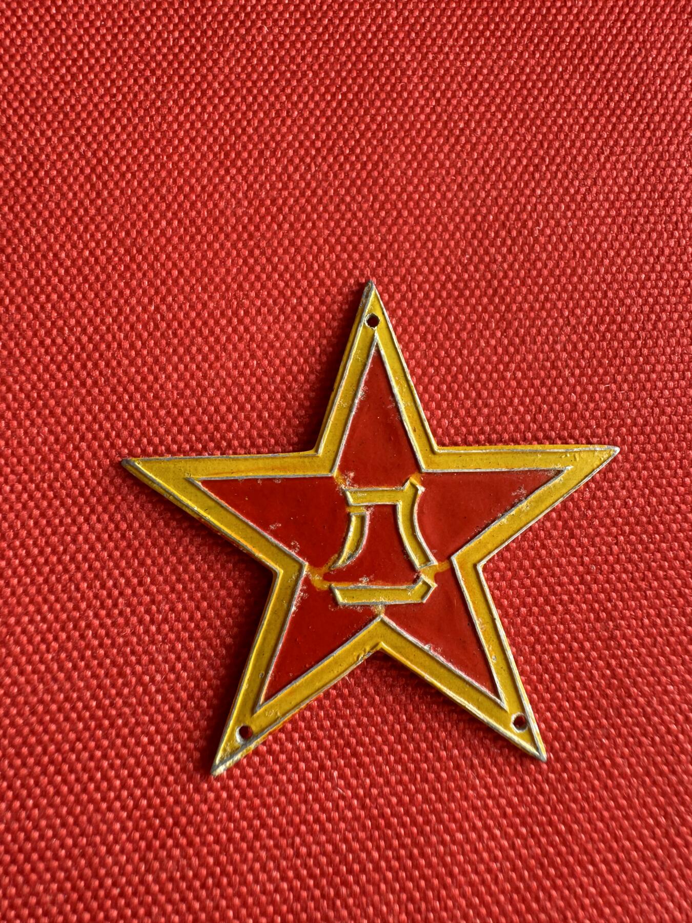 五哥徽章群   31号周六晚上八点4群联拍 铝