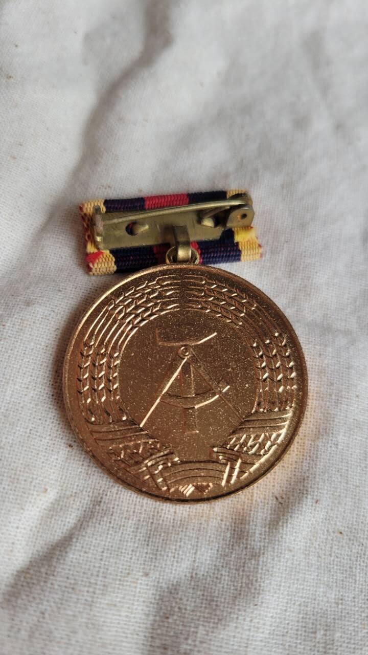 嘉宝良覃世界勋赏第24期拍卖 东德消防服役奖章