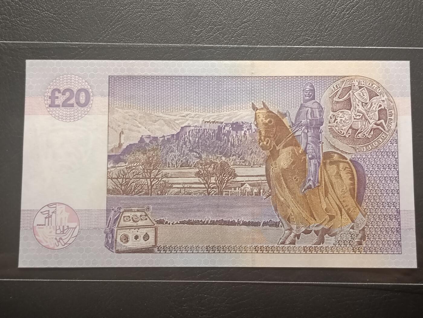 2026二月第一期，总215期 苏格兰克莱斯戴勒银行2002年20镑UNC-，反抗英格兰入侵的罗伯特一世国王和他的戎装骑马像