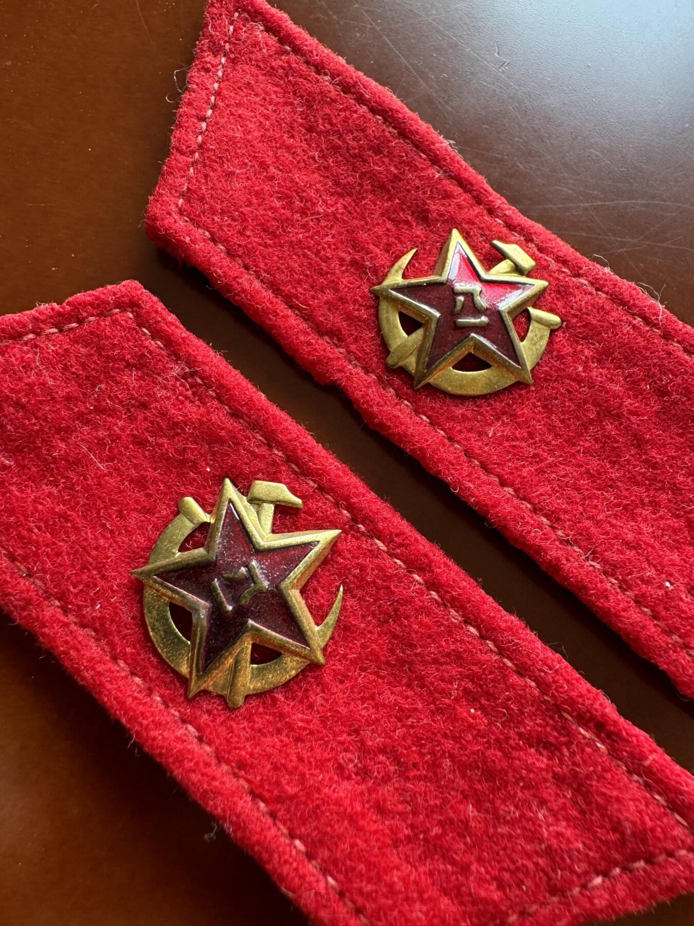 五哥徽章群   31号周六晚上八点4群联拍 领