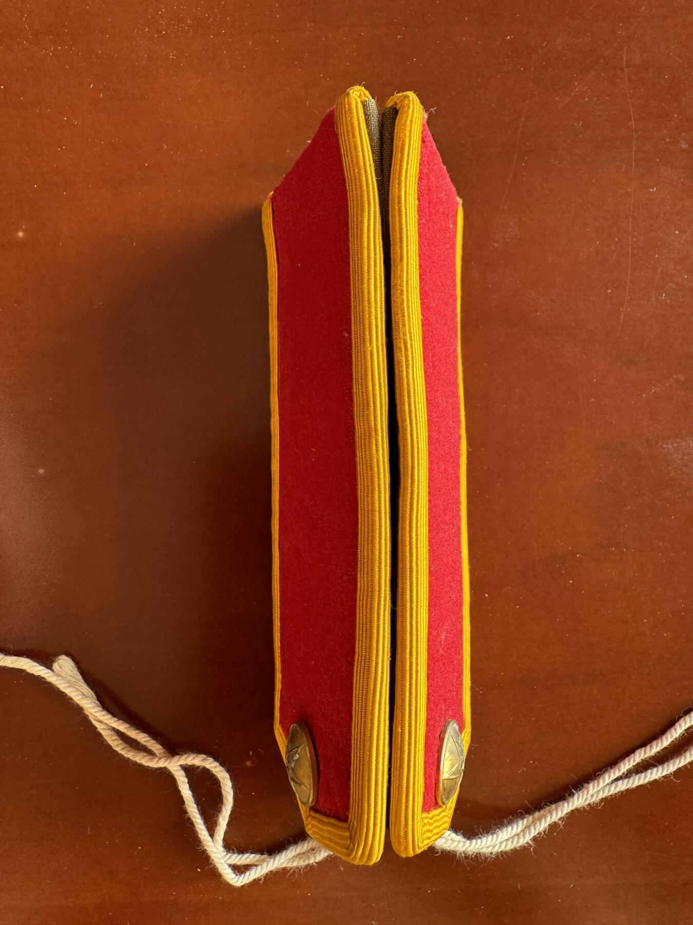 五哥徽章群   31号周六晚上八点4群联拍 肩