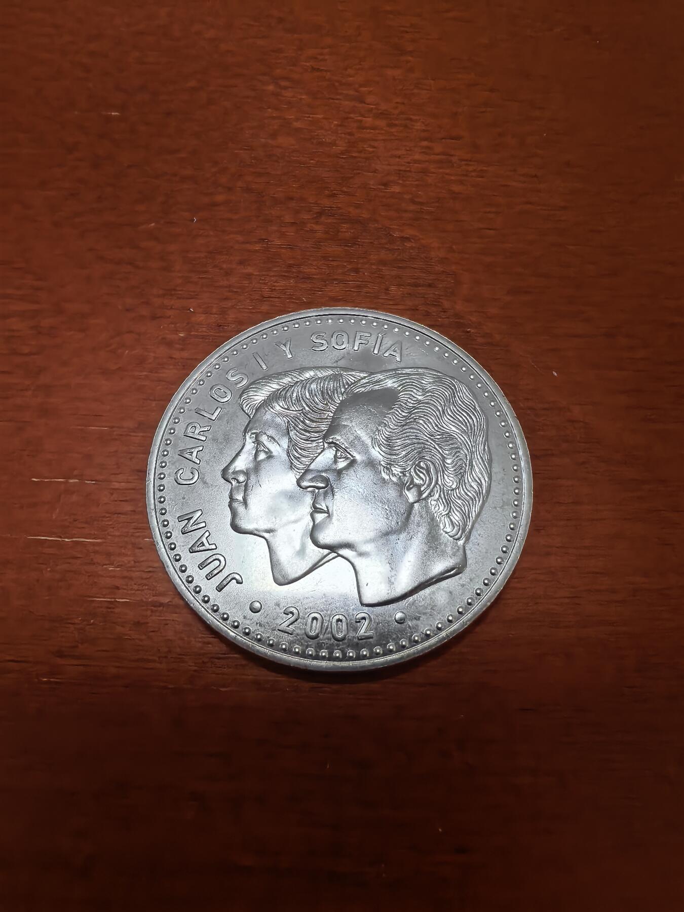 长老汇蛇年精选第九十七场拍卖 2002西班牙当选欧盟主席国12欧元银币，18克925银，2.9万枚