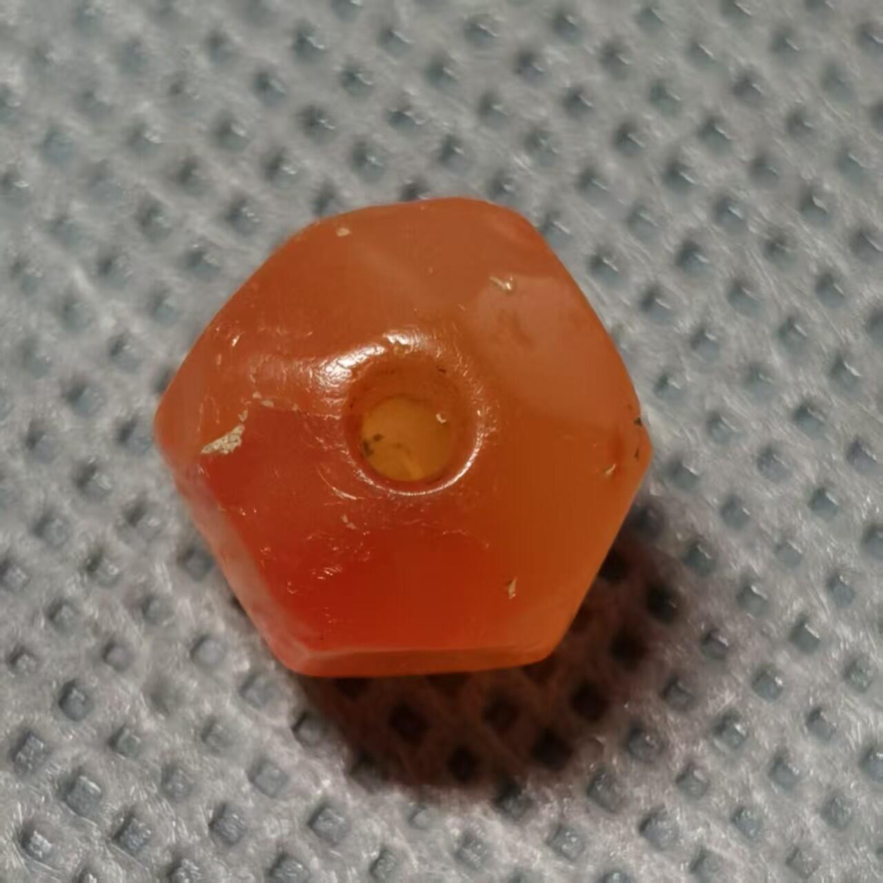 七河·世界币章矿标杂件每周小拍（总第36期）（周一结标） 藏家出品X634（128） 古老的 红玉髓多面珠 本件拍品由合作藏家负责邮寄