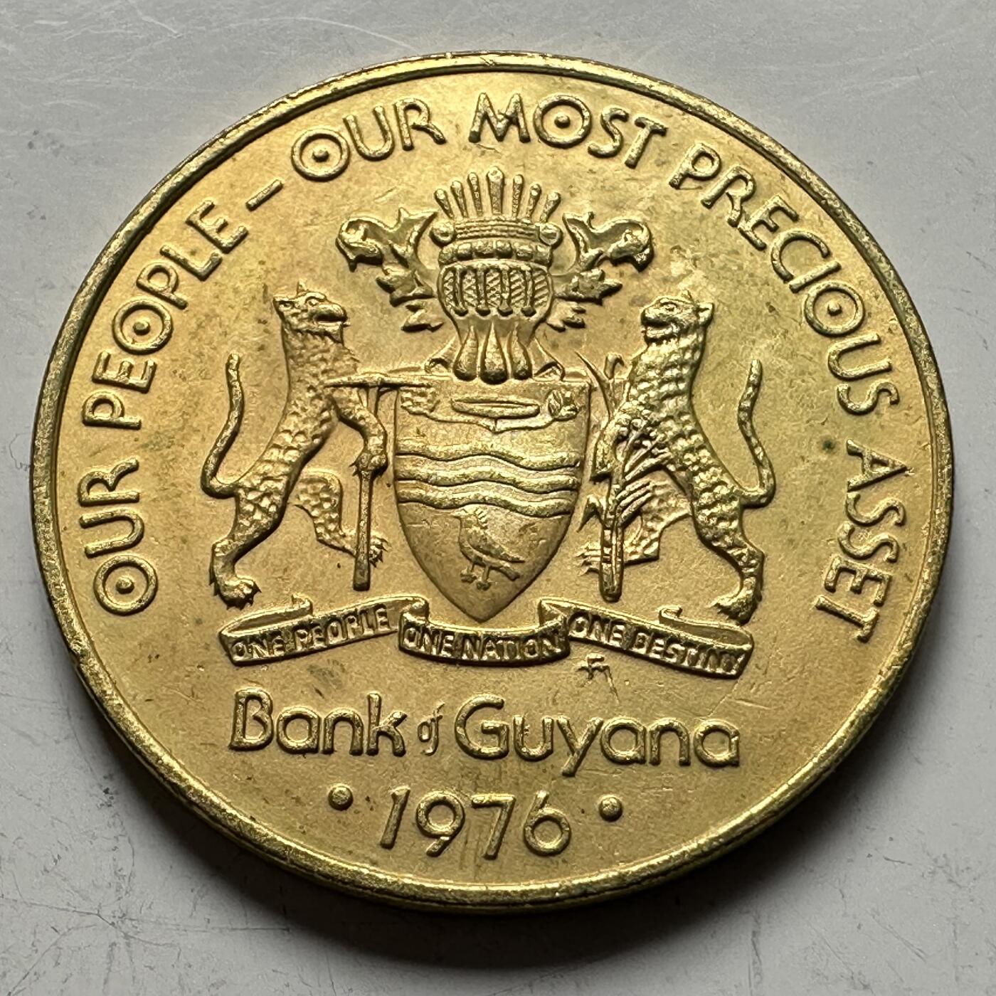 🌹外币初藏🌹🐯2026年第14场  每周二四六晚8️⃣点 接代拍 圭亚那1976年五分