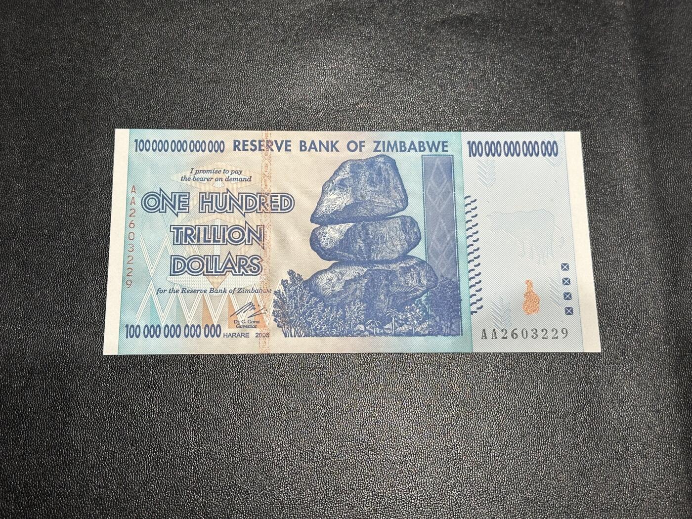 《外钞收藏家》第六百零六期（精品场）（本平台长期征集拍品、欢迎藏友们联系合作） 2008年津巴布韦100万亿 AA冠 无47 尾229 全新UNC